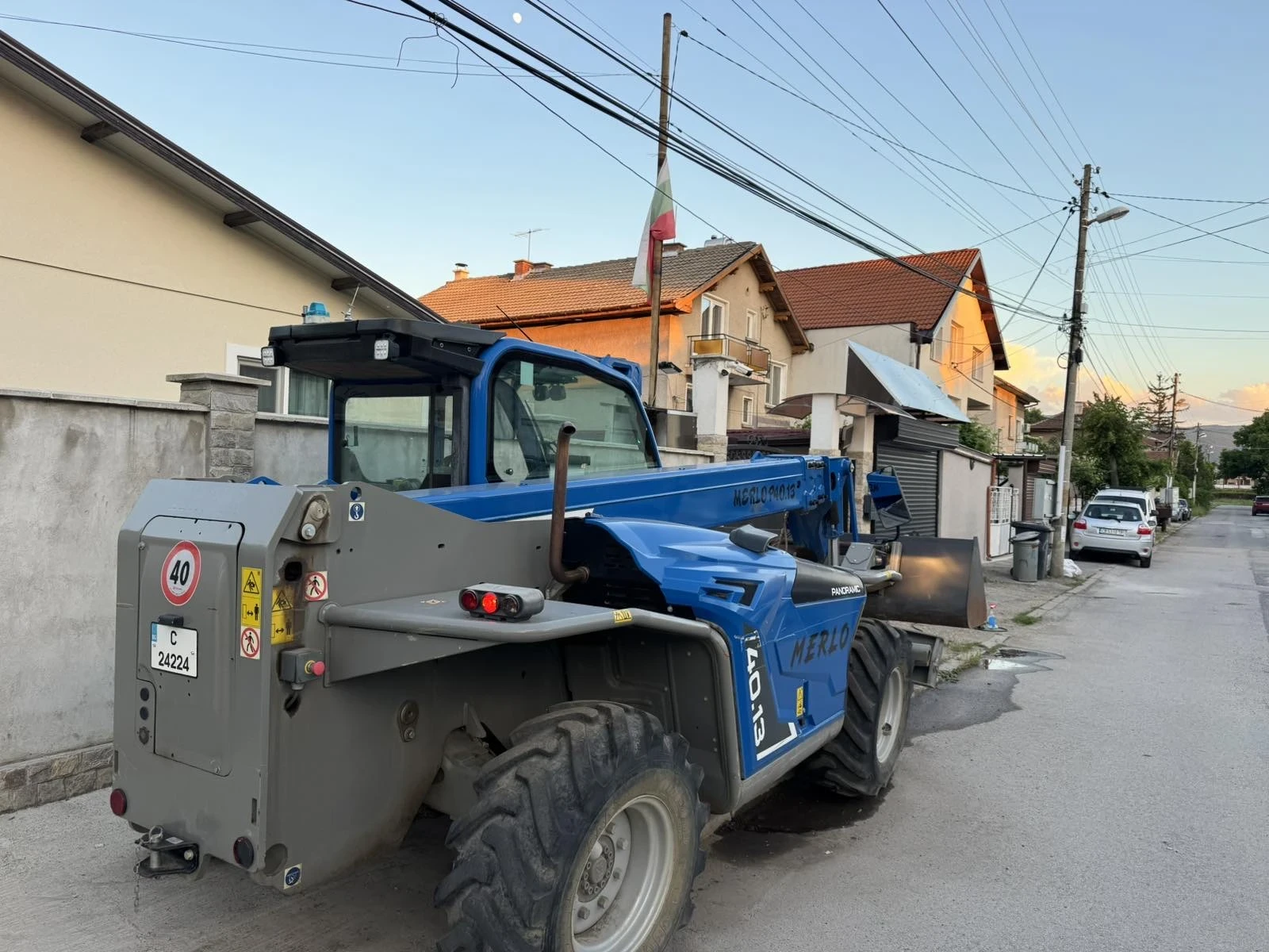 ������������ �������� Merlo P4013 | Mobile.bg � ����������� 4