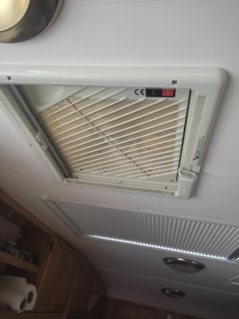 Каравана ABI, снимка 5 - Каравани и кемпери - 52146905