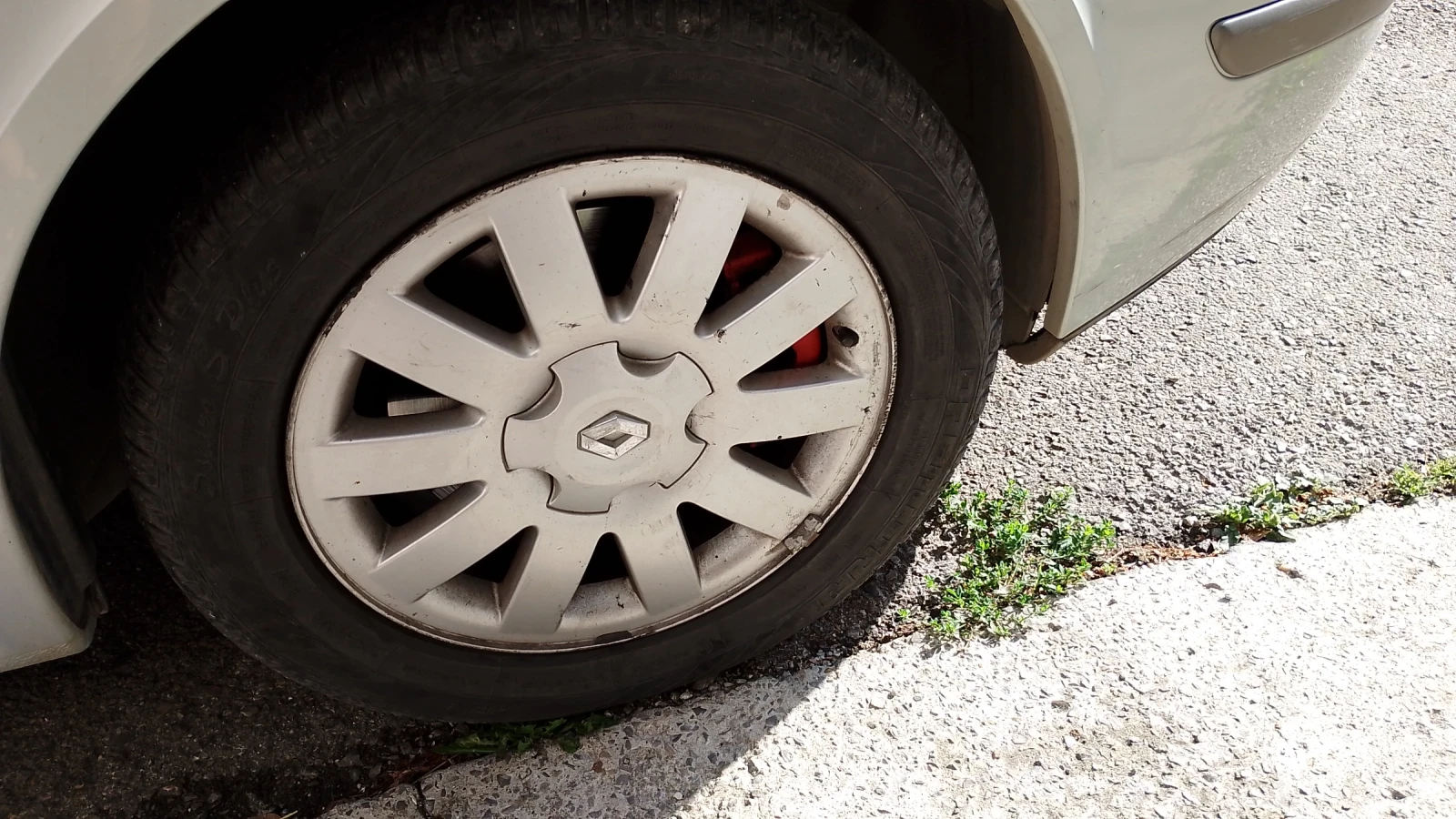���� � ������ 205/60R16 �� Renault Laguna | Mobile.bg � ����������� 1