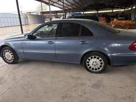 Mercedes-Benz E 220, снимка 3