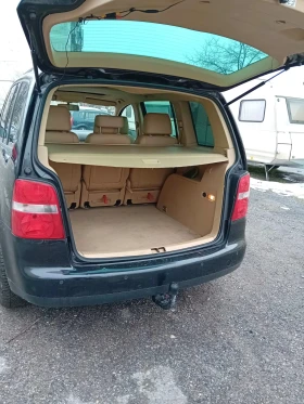 VW Touran 2.0 TDI КОЖА ПОДГРЕВ НАВИ ШИБИДАХ ТЕГЛИЧ  - 3100 € / 6063.07 лв. - 73720235 13