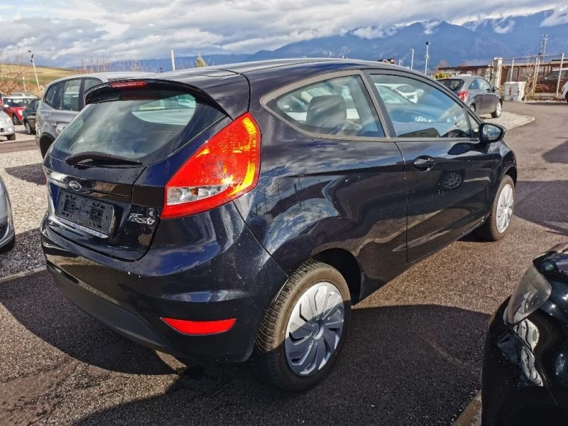 Ford Fiesta 1.2i, снимка 6 - Автомобили и джипове - 40074817