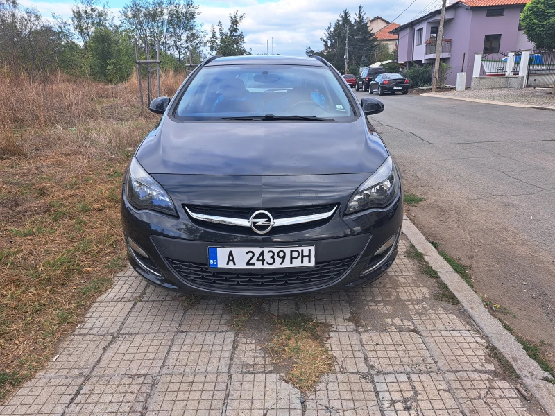 Opel Astra 1.4 турбо, снимка 4 - Автомобили и джипове - 47294552