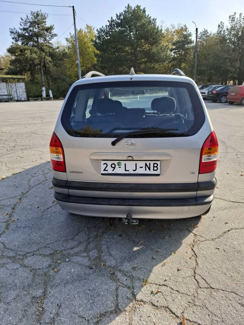 Opel Zafira 1.8i газ/бензин, снимка 3 - Автомобили и джипове - 47954688