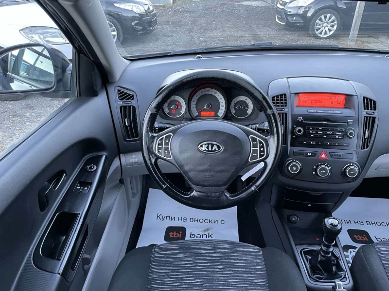 Kia Ceed 1.6/16v, снимка 11 - Автомобили и джипове - 48407008