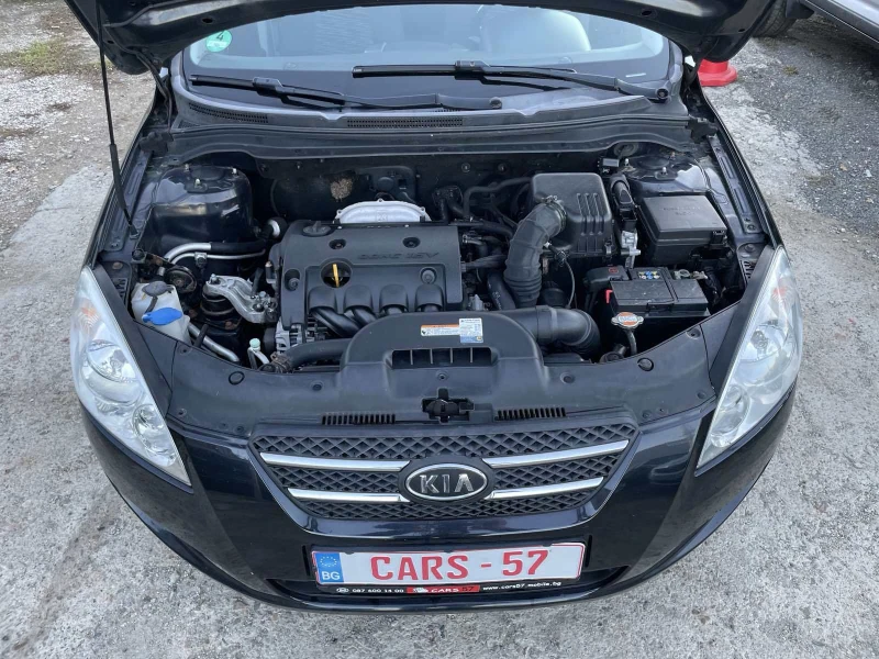 Kia Ceed 1.6/16v, снимка 17 - Автомобили и джипове - 48407008