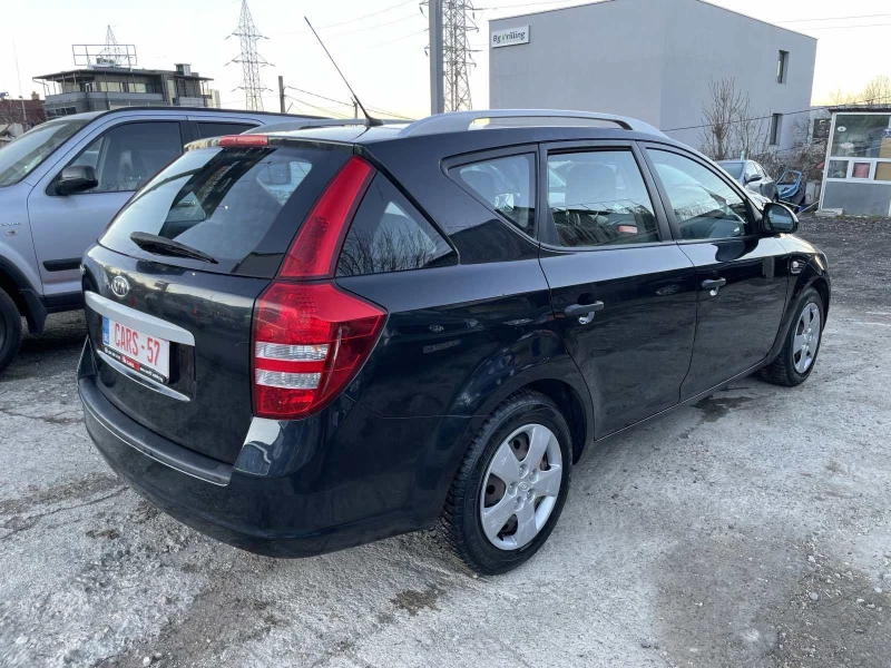 Kia Ceed 1.6/16v, снимка 3 - Автомобили и джипове - 48407008