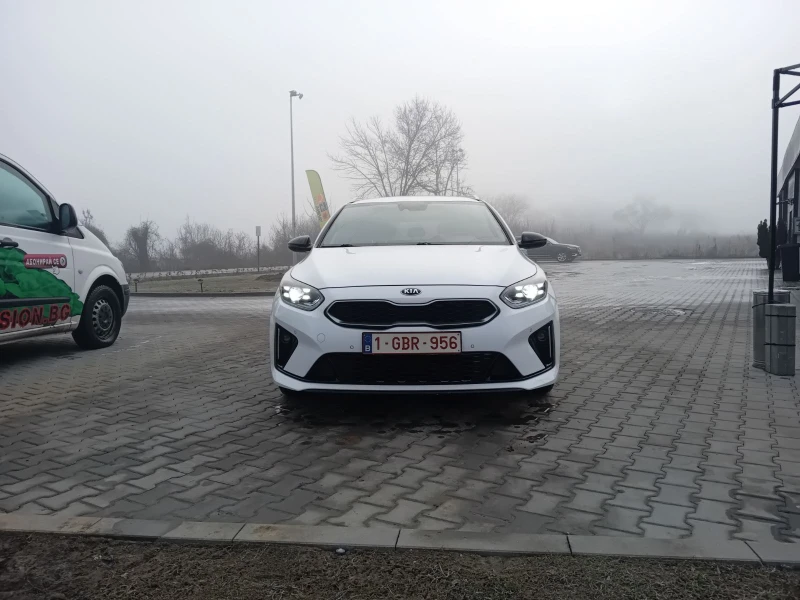 Kia Ceed 1.5 T-GDI GT-Line, снимка 8 - Автомобили и джипове - 48947768