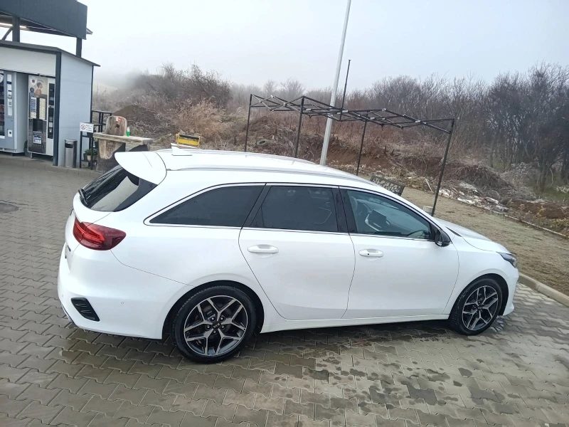 Kia Ceed 1.5 T-GDI GT-Line, снимка 6 - Автомобили и джипове - 48947768