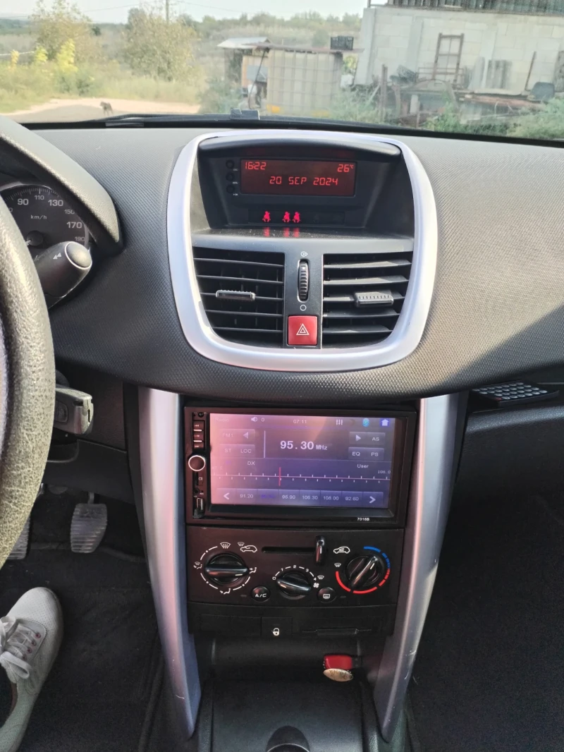 Peugeot 207, снимка 7 - Автомобили и джипове - 52658116