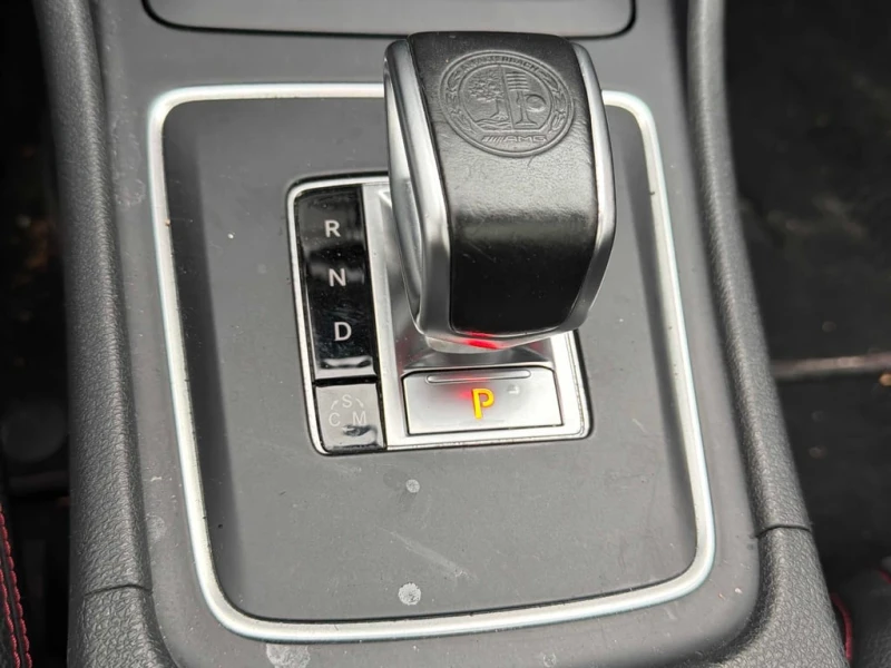 Mercedes-Benz CLA 45 AMG * CARFAX * БЕЗ ПЪРВОНАЧАЛНА ВНОСКА, снимка 10 - Автомобили и джипове - 53048102