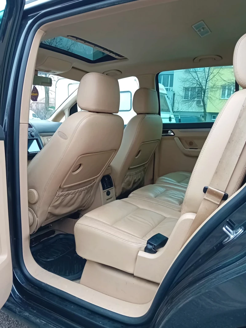 VW Touran 2.0 TDI КОЖА ПОДГРЕВ НАВИ ШИБИДАХ ТЕГЛИЧ , снимка 8 - Автомобили и джипове - 53217844