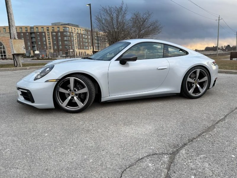 Porsche 911 * CARFAX* АВТОФИНАНСИРАНЕ* БЕЗ ПЪРВОНАЧАЛНА ВНОСКА - изображение 2