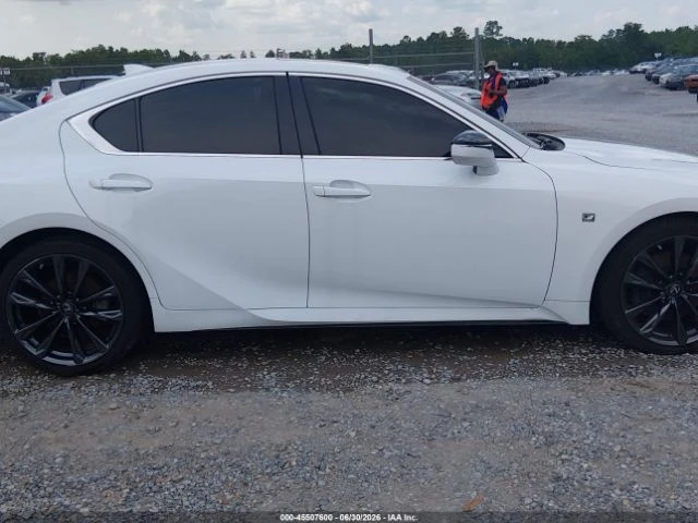 Lexus IS 350 F* SPORT* ПОДГРЕВ* КАМЕРА* ШИБИДАХ* KEYLESS* , снимка 8 - Автомобили и джипове - 55644612