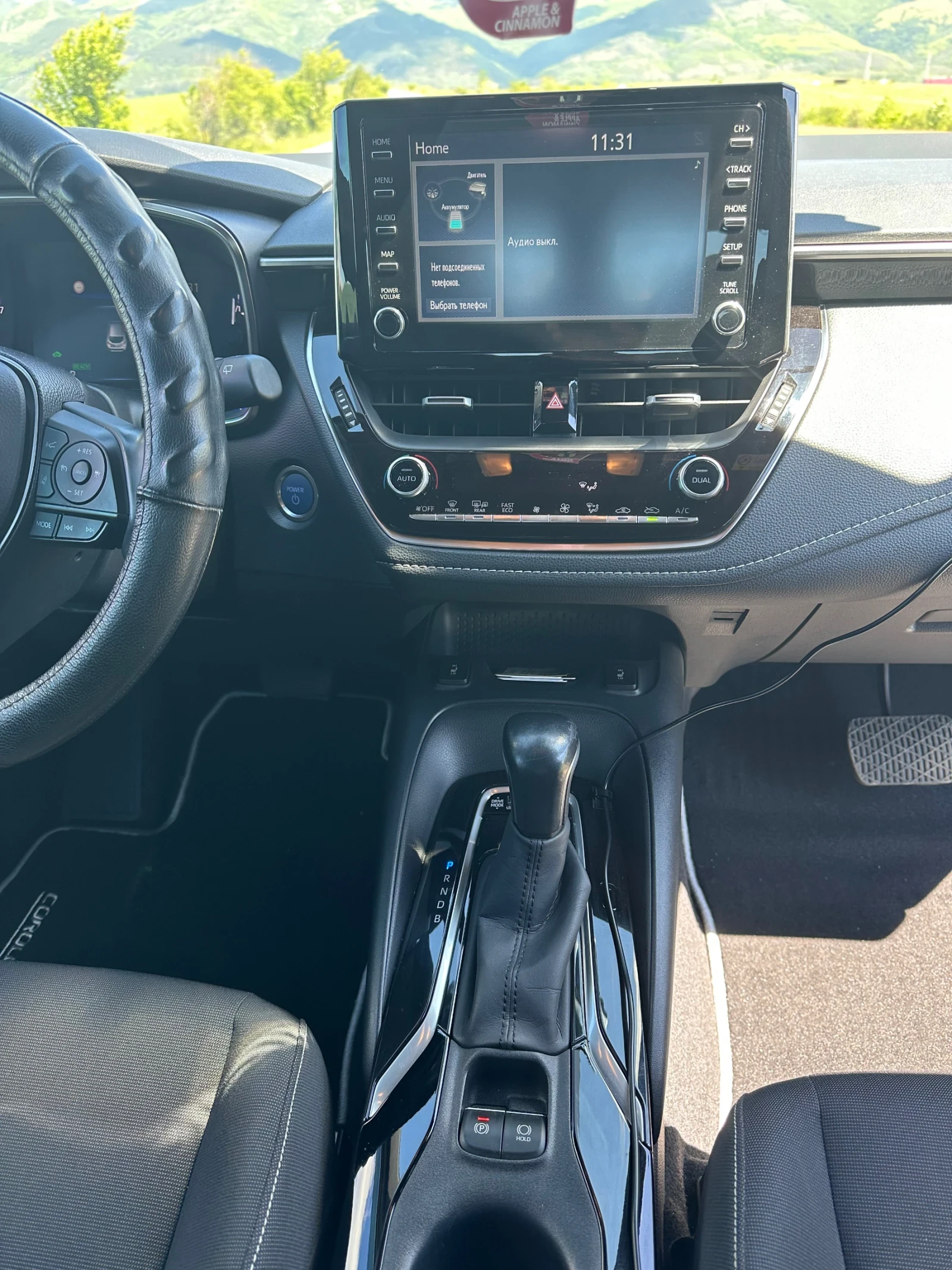 Toyota Corolla 1.8 Hybrid - изображение 3
