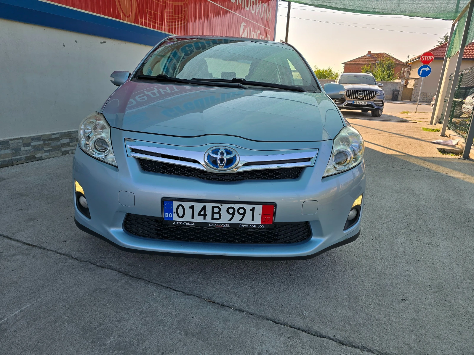Toyota Auris 1.8 - изображение 2