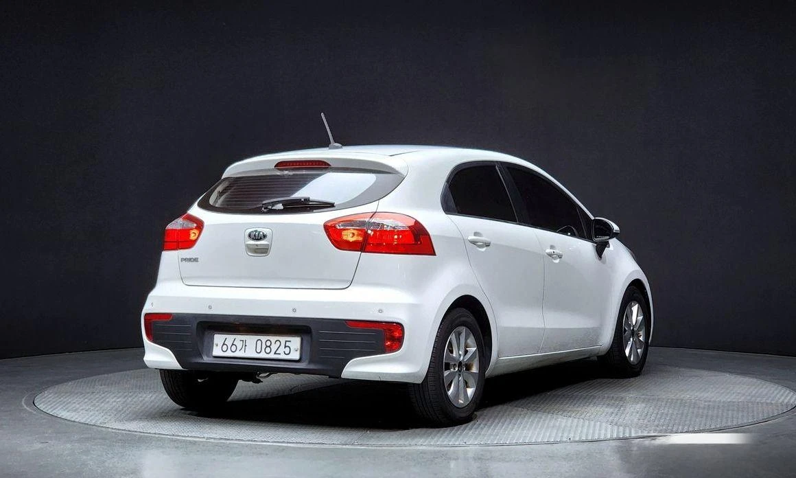 Kia Pride 5DR 1.6 GDI Luxury * НАЙ-ДОБРА ЦЕНА В БЪЛГАРИЯ*  - изображение 2