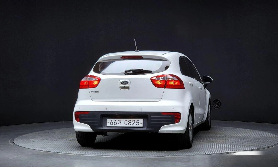 Kia Pride 5DR 1.6 GDI Luxury * НАЙ-ДОБРА ЦЕНА В БЪЛГАРИЯ*  - изображение 4
