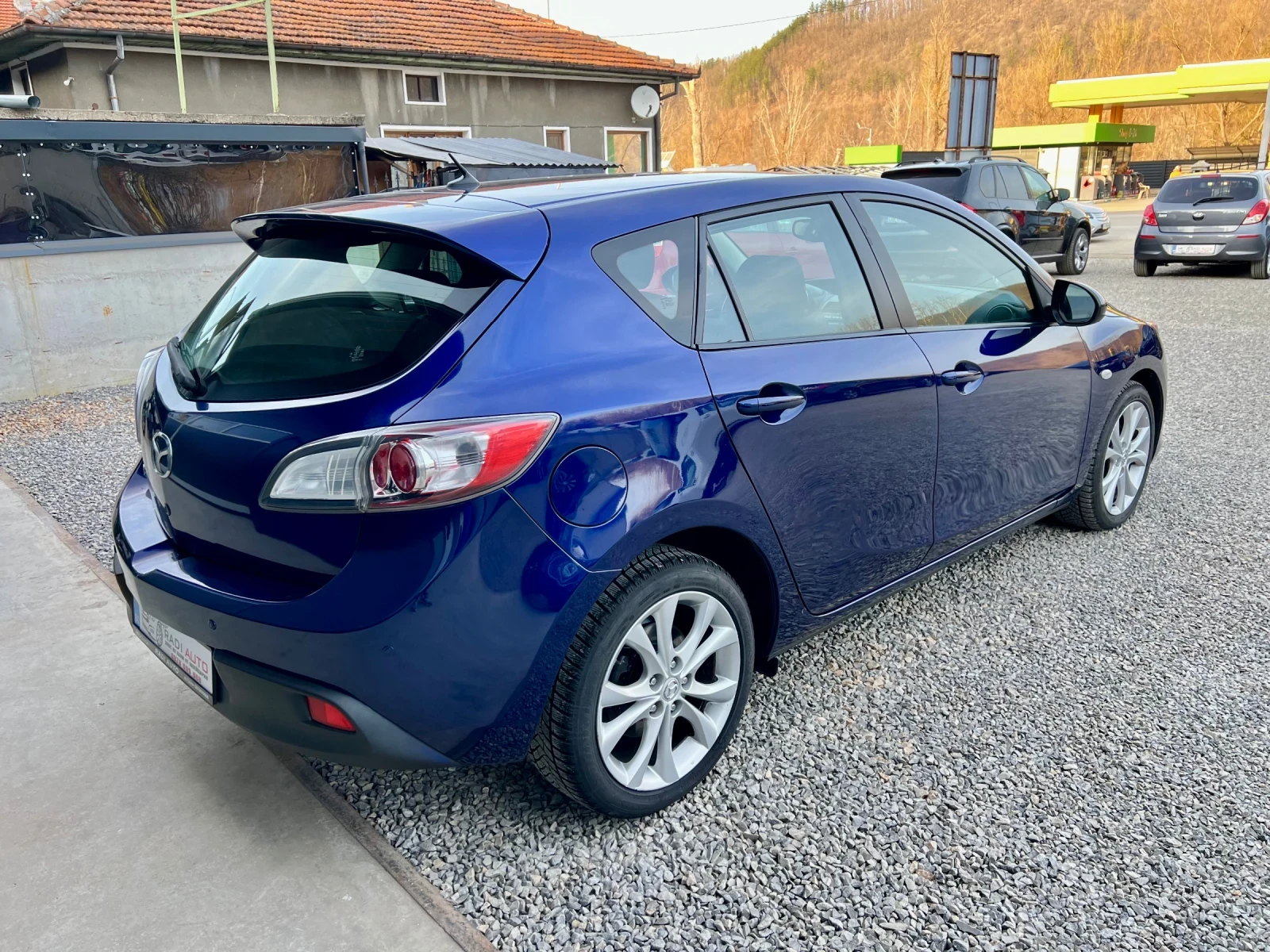 Mazda 3 2.0i АВТОМАТ ШВЕЙЦАРИЯ, снимка 3 - Автомобили и джипове - 52214637