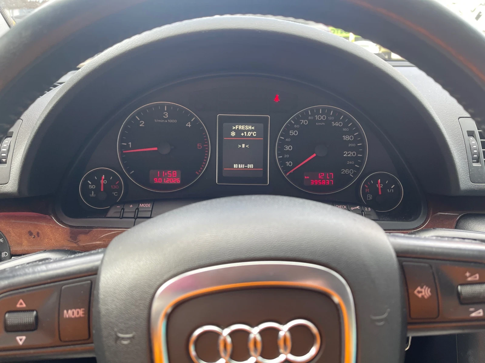 Audi A4 163 кс  V6 климатроник , автопилот, подгрев седалк - изображение 10