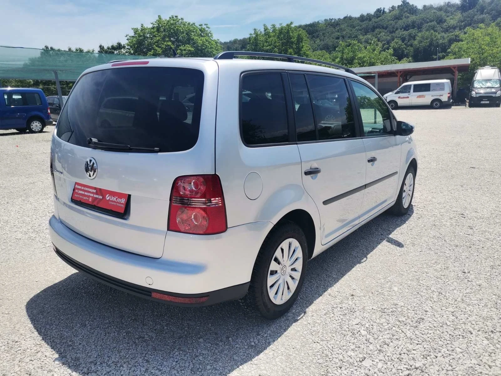 VW Touran 1.6 I 102 k.c.7-МЕСТА, снимка 6 - Автомобили и джипове - 53810400
