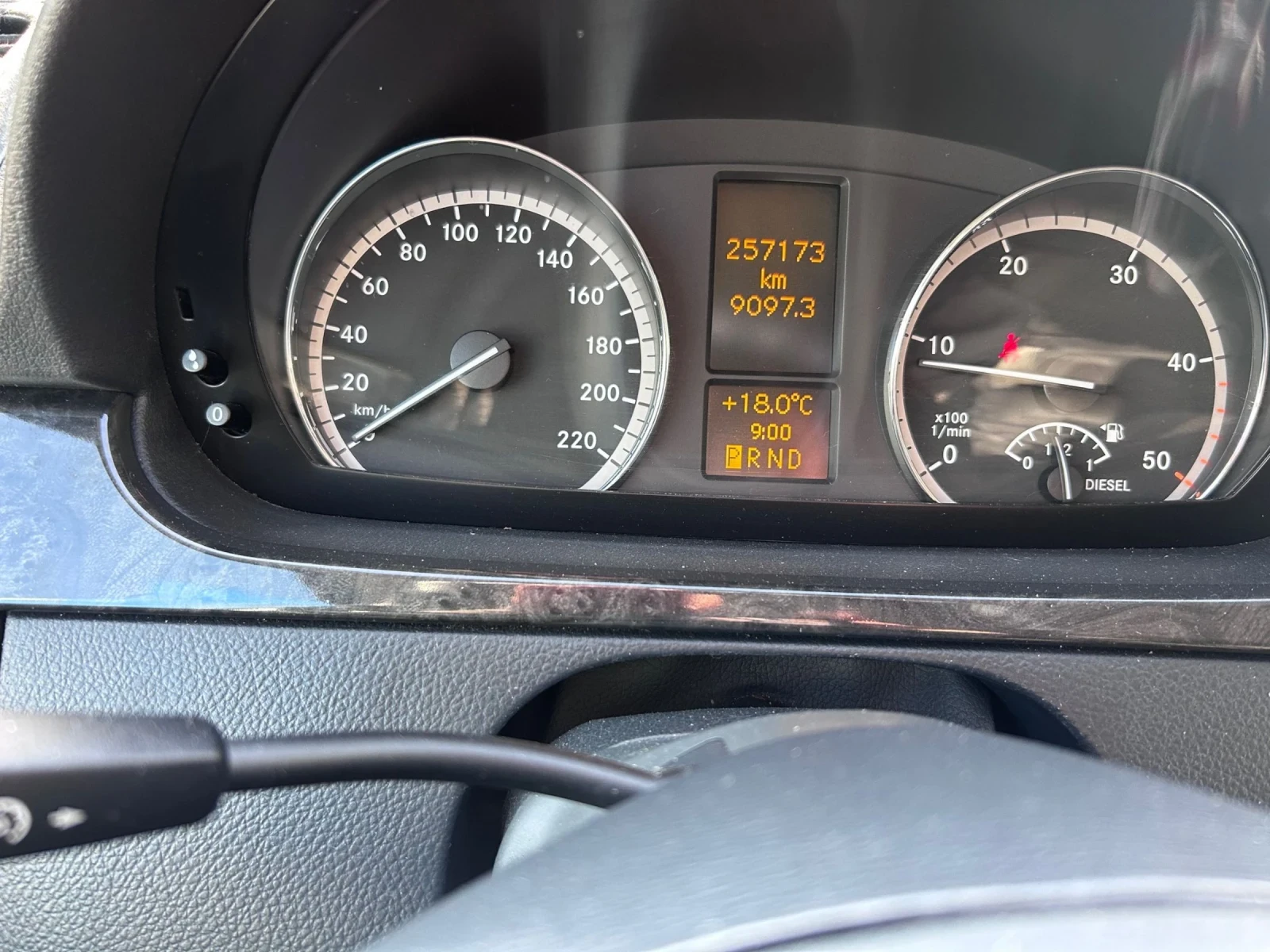 Mercedes-Benz Viano Mercedes-Benz Viano 2.2 CDI Automatik , снимка 14 - Автомобили и джипове - 54140768