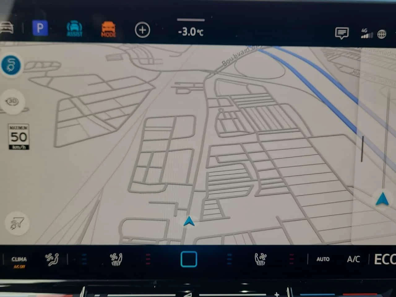 VW ID.4 PRO S| HARMAN KARDON| ОБДУХВАНЕ| 2 КЛЮЧА| , снимка 10 - Автомобили и джипове - 54301163