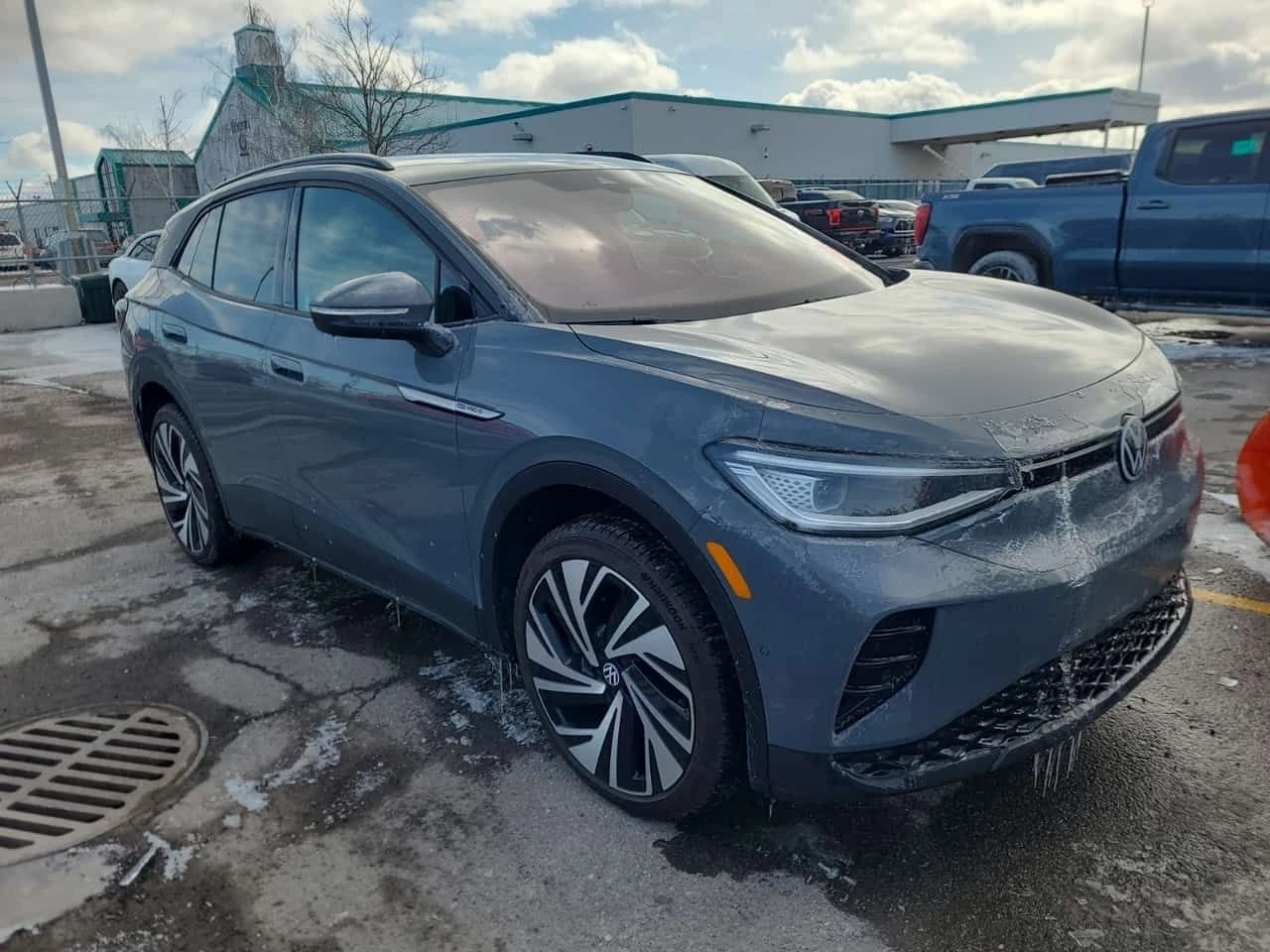 VW ID.4 PRO S| HARMAN KARDON| ОБДУХВАНЕ| 2 КЛЮЧА| , снимка 2 - Автомобили и джипове - 54301163