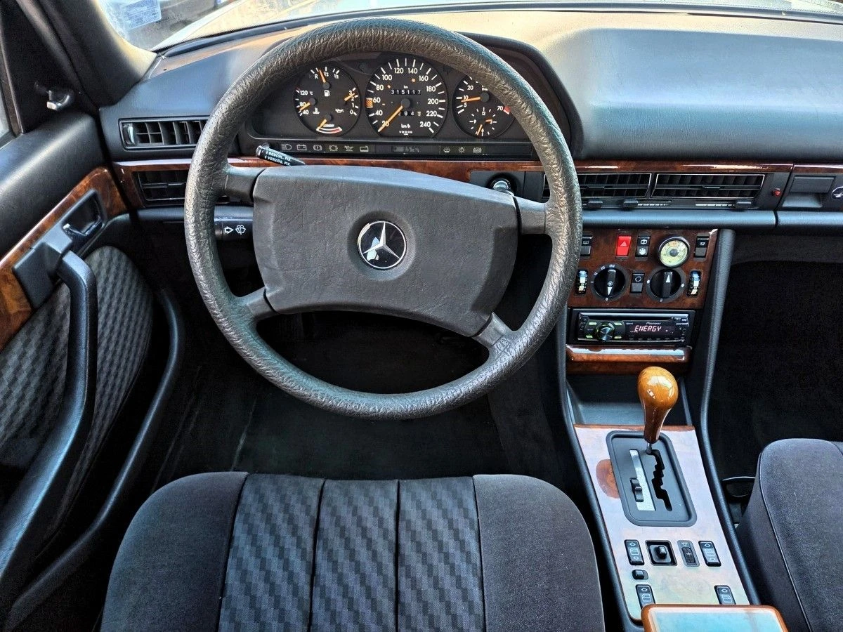 Mercedes-Benz 126 300 SE, снимка 9 - Автомобили и джипове - 54724800