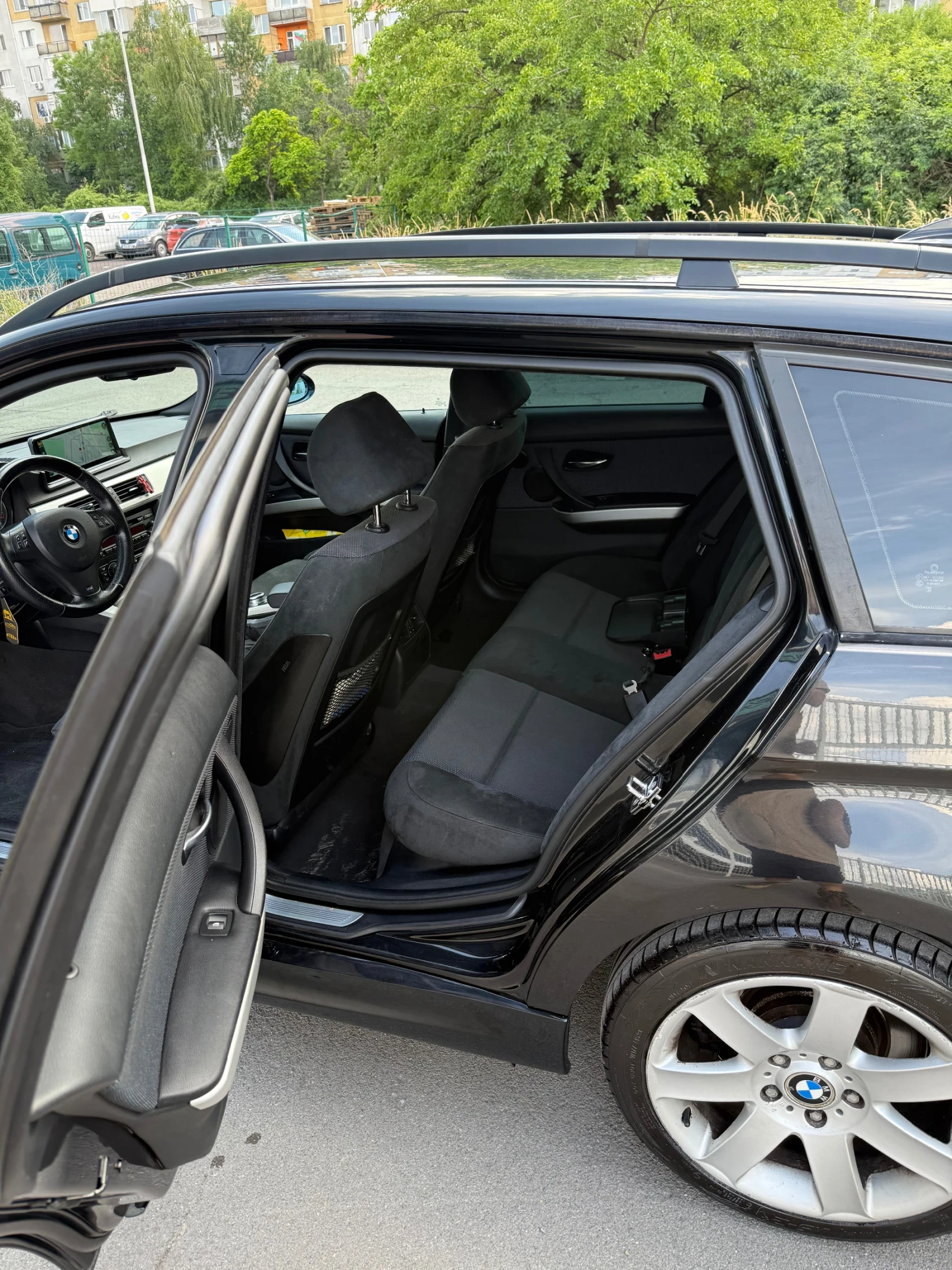 BMW 325 XI/N52/M-pack, снимка 7 - Автомобили и джипове - 54919683