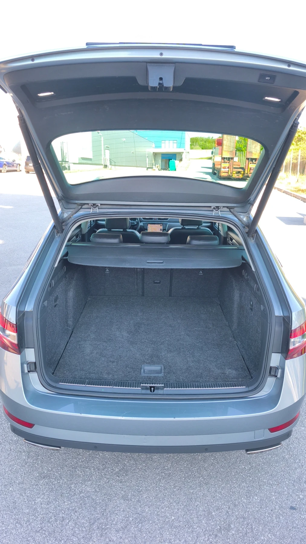 Skoda Superb 2.0TSi 280кс 4x4 Внос от Швейцария Перфектна, снимка 15 - Автомобили и джипове - 54598239