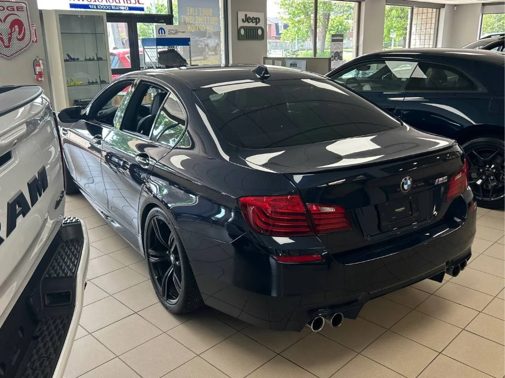 BMW M5 * CARFAX* ОПЦИЯ ЗА ФИНАНСИРАНЕ* , снимка 4 - Автомобили и джипове - 54923287