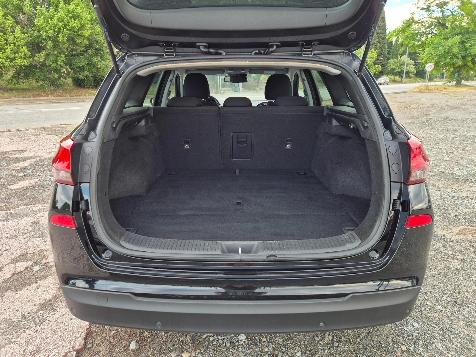 Hyundai I30 1.0i, снимка 11 - Автомобили и джипове - 55201947