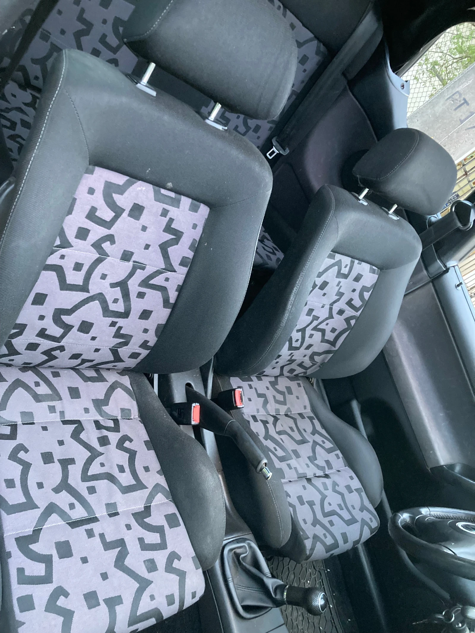 VW Golf 1.6 кабриолет , снимка 8 - Автомобили и джипове - 55223327