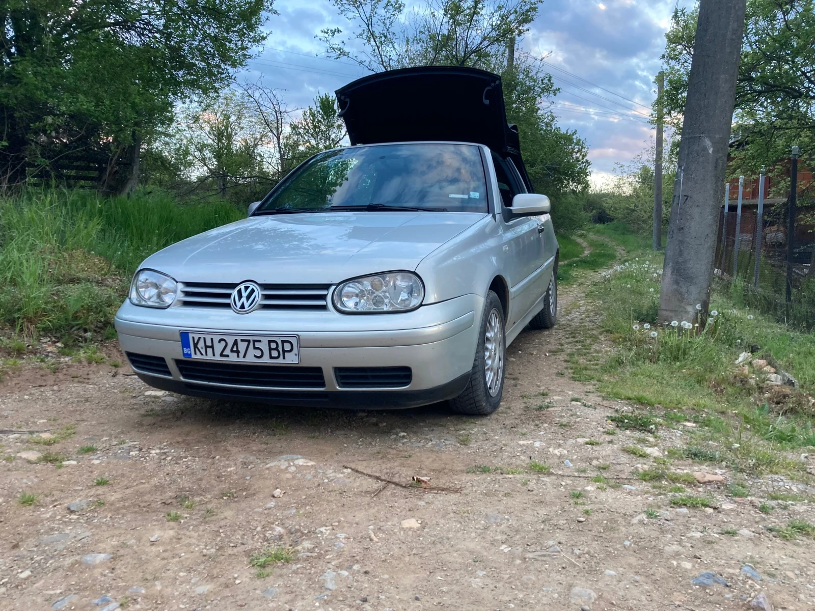 VW Golf 1.6 кабриолет , снимка 2 - Автомобили и джипове - 55223327