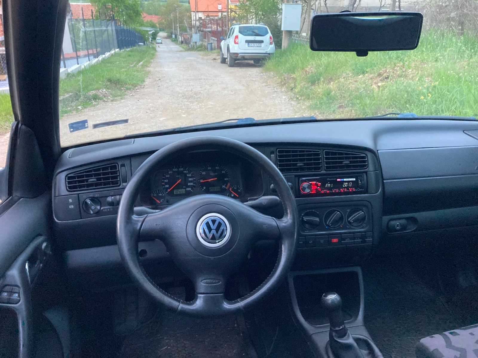 VW Golf 1.6 кабриолет , снимка 6 - Автомобили и джипове - 55223327