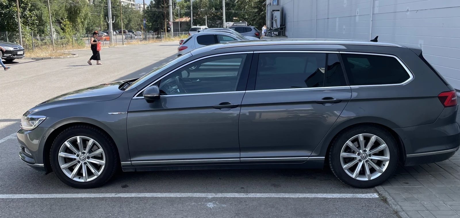 VW Passat 2.0 TDI, снимка 5 - Автомобили и джипове - 55343564