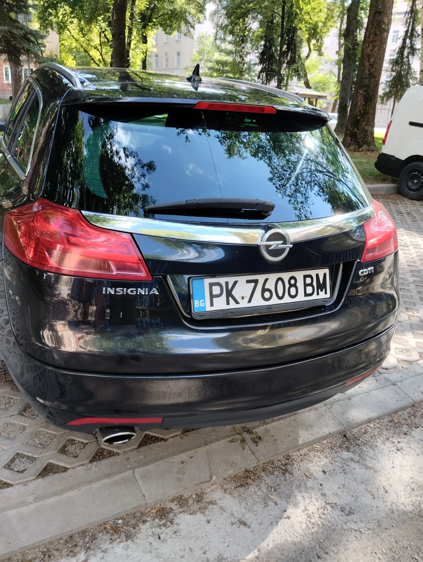 Opel Insignia, снимка 2 - Автомобили и джипове - 55367496