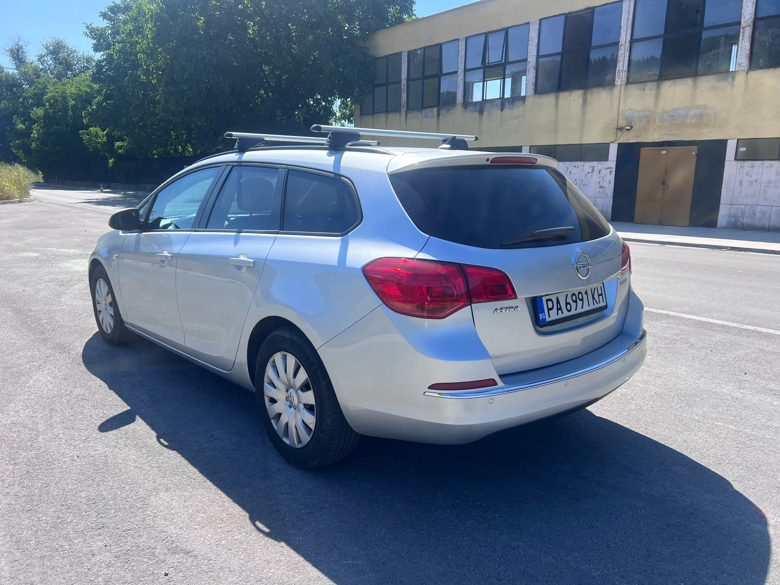 Opel Astra, снимка 4 - Автомобили и джипове - 55513382