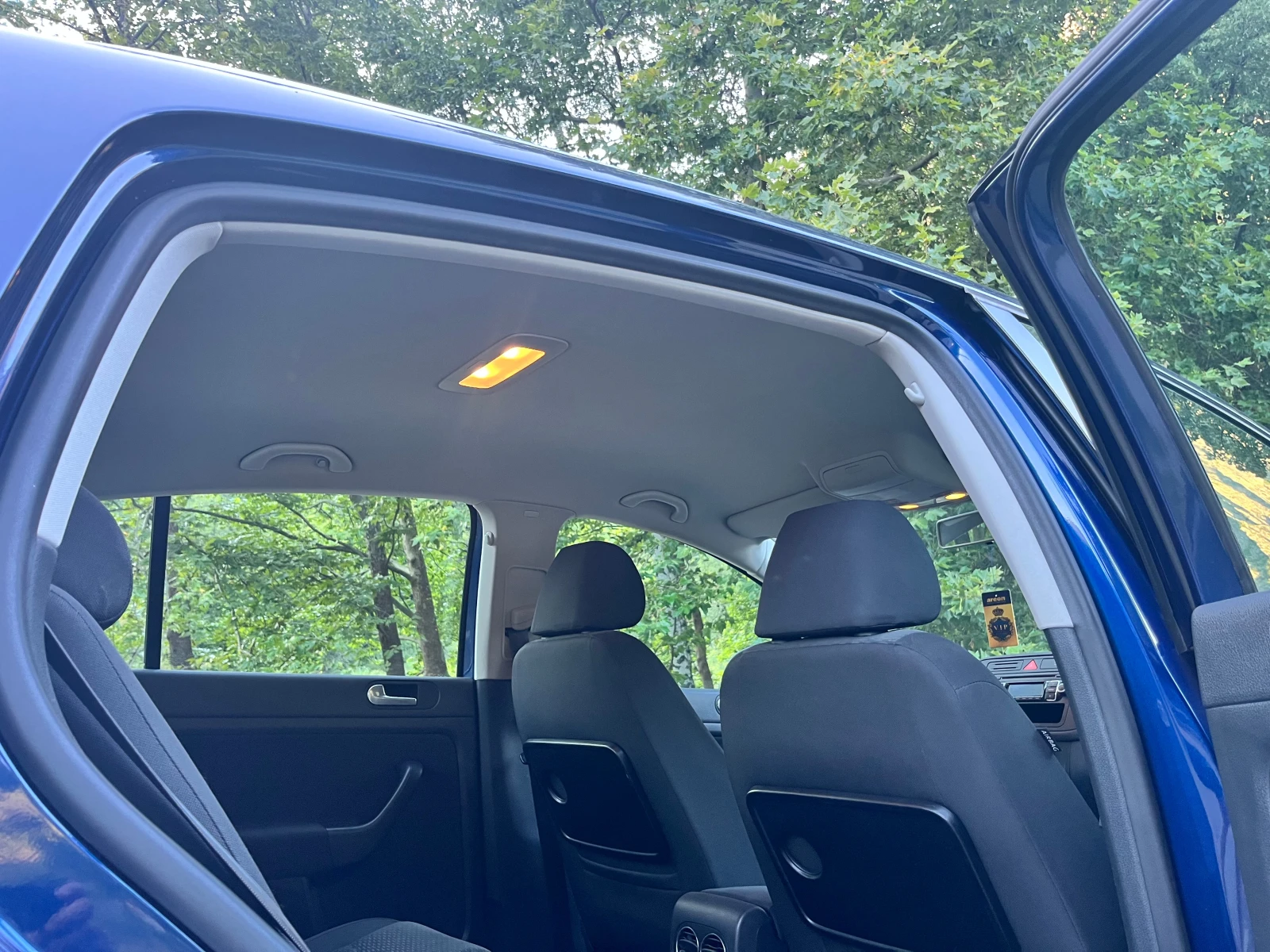VW Golf Plus 2.0 TDI Common Rail - 110 к.с., снимка 11 - Автомобили и джипове - 55683858