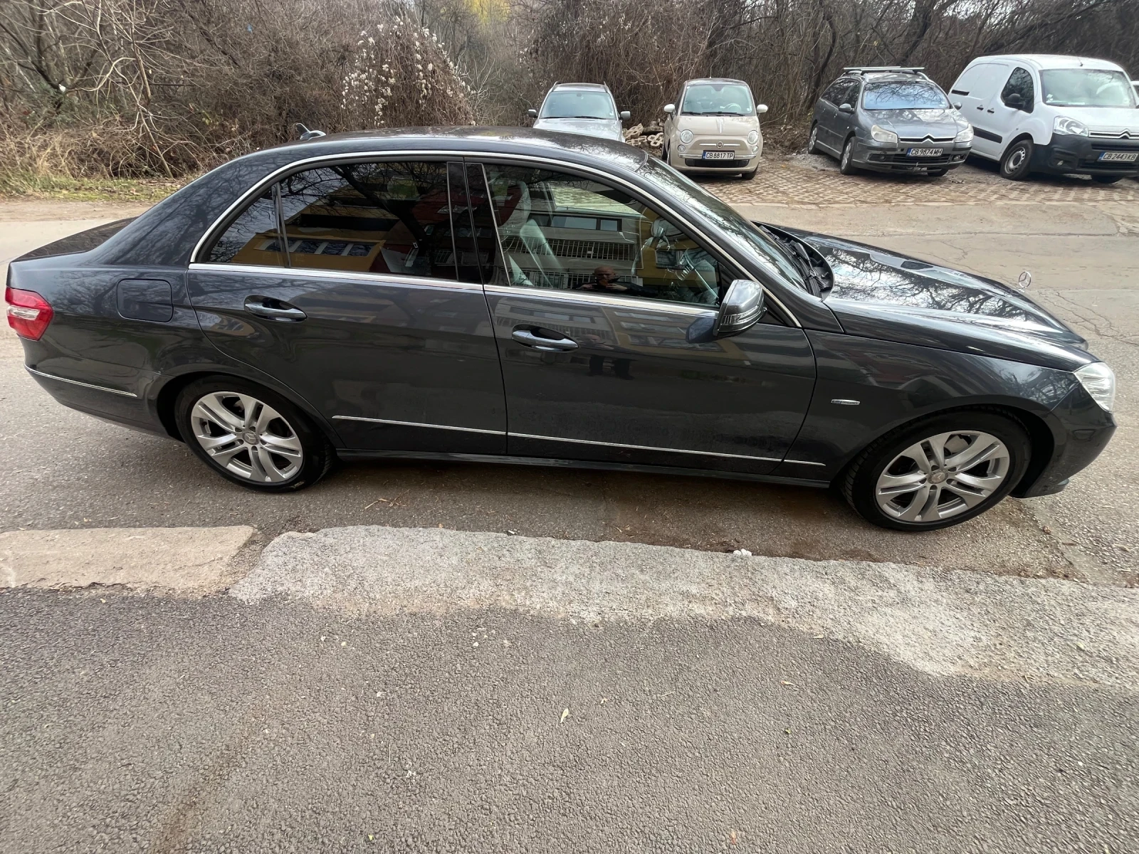 Mercedes-Benz E 350 Седан, снимка 8 - Автомобили и джипове - 55732978