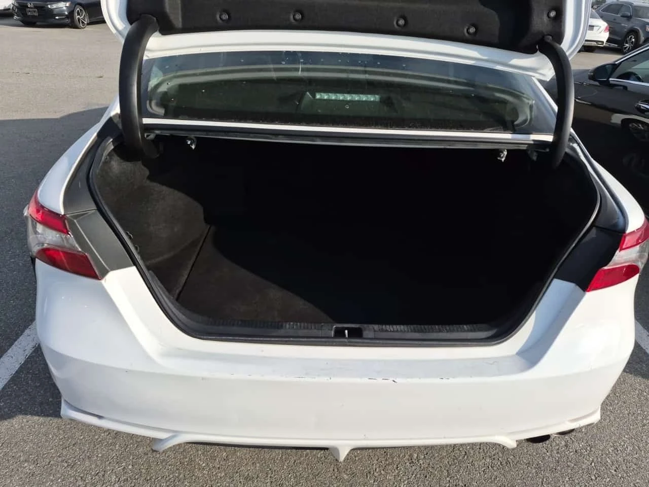 Toyota Camry * SE * CARFAX * , снимка 13 - Автомобили и джипове - 56226598