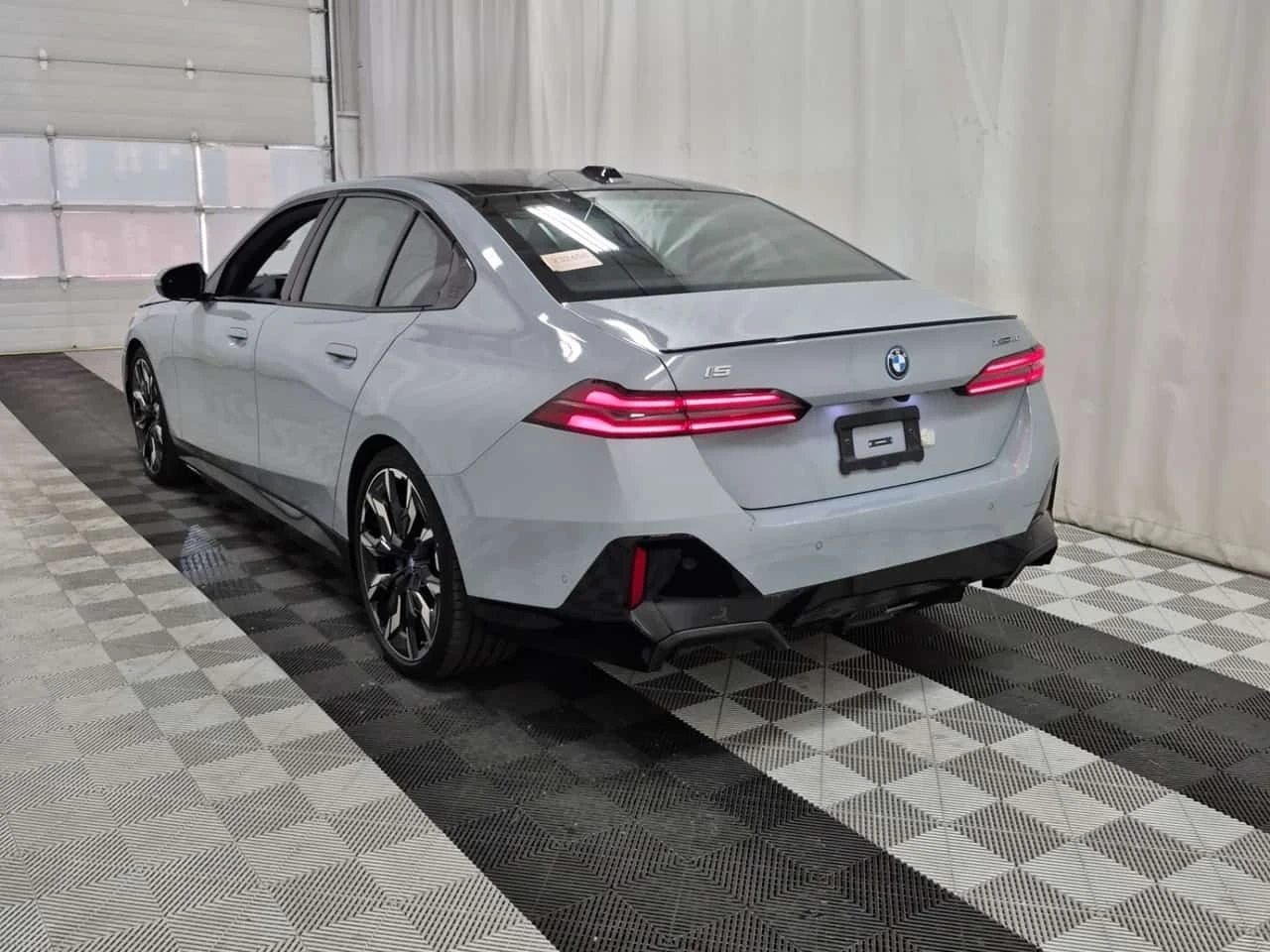 BMW i5 * XDRIVE40 * CARFAX * , снимка 4 - Автомобили и джипове - 56300755