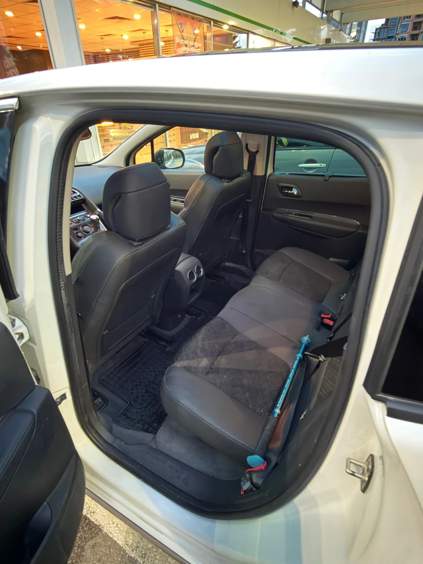 Peugeot 3008 1.6, снимка 13 - Автомобили и джипове - 56525573
