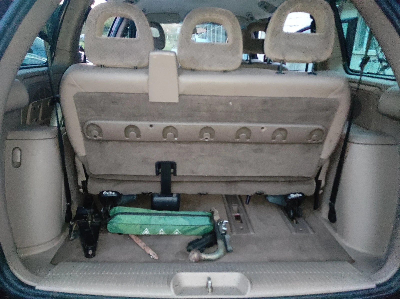Chrysler Voyager 2.5 CRD TD, снимка 15 - Автомобили и джипове - 56696771