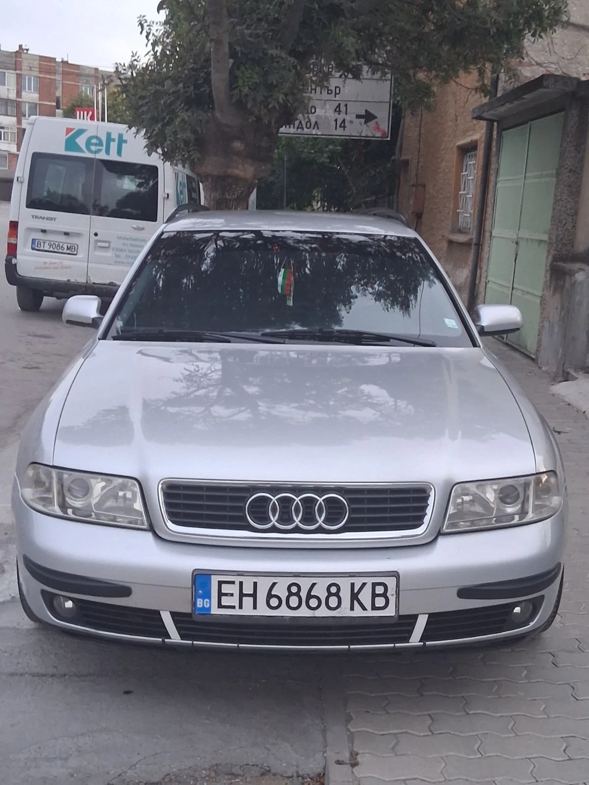 Audi A4 1.9 110КС КЛИМАТРОНИК, снимка 4 - Автомобили и джипове - 56748132