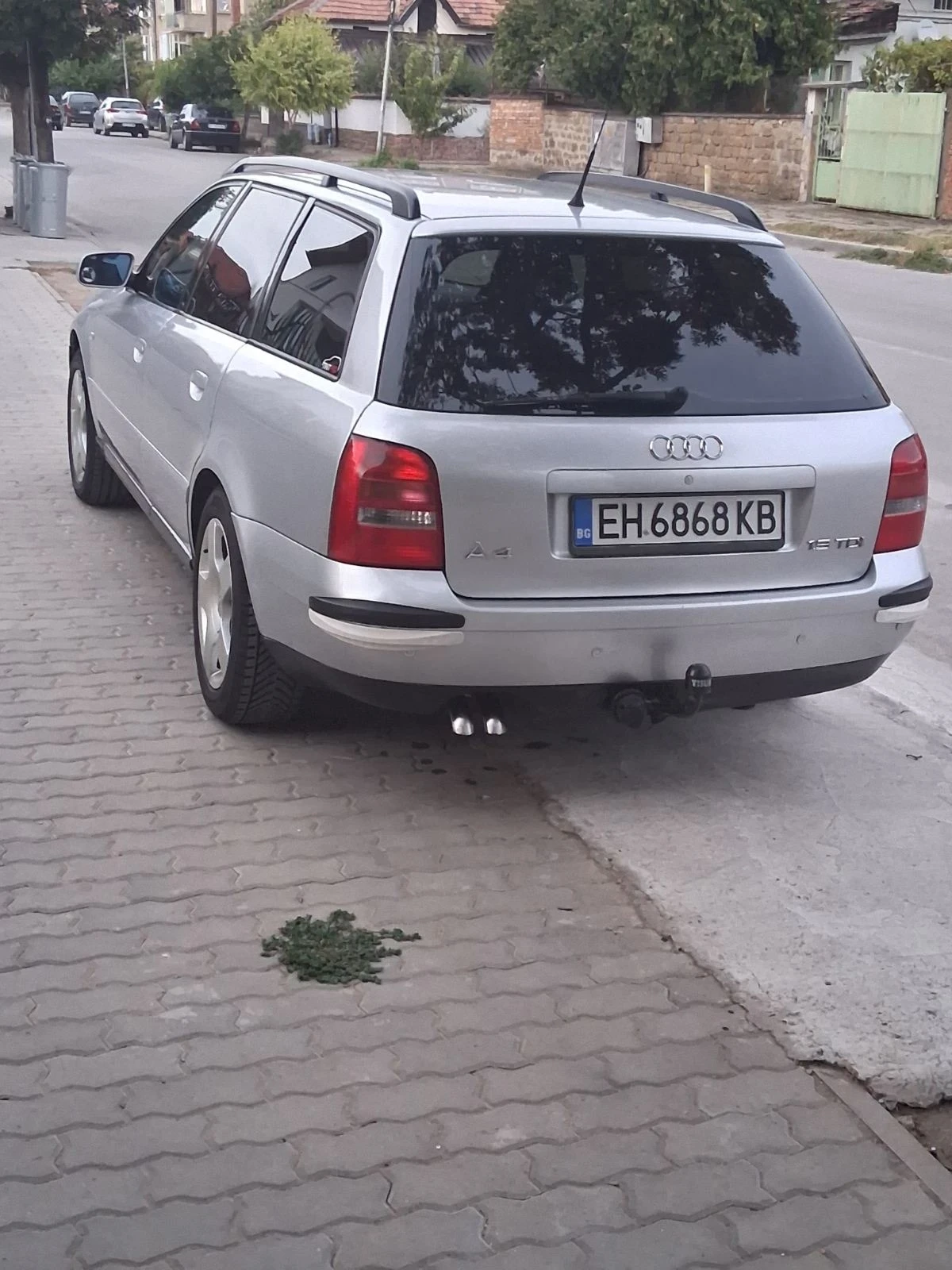 Audi A4 1.9 110КС КЛИМАТРОНИК, снимка 5 - Автомобили и джипове - 56748132