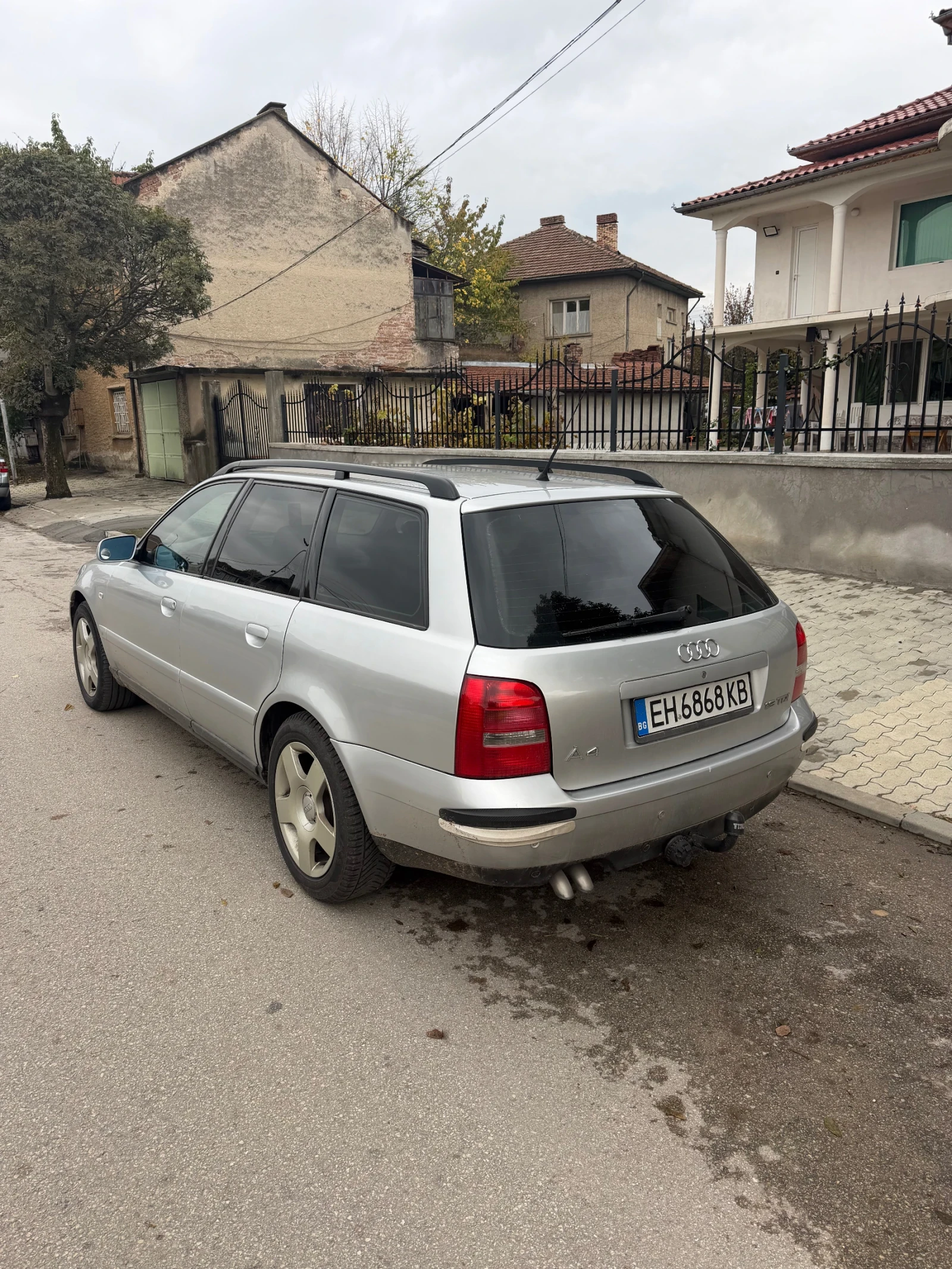 Audi A4 1.9 110КС КЛИМАТРОНИК, снимка 6 - Автомобили и джипове - 56748132