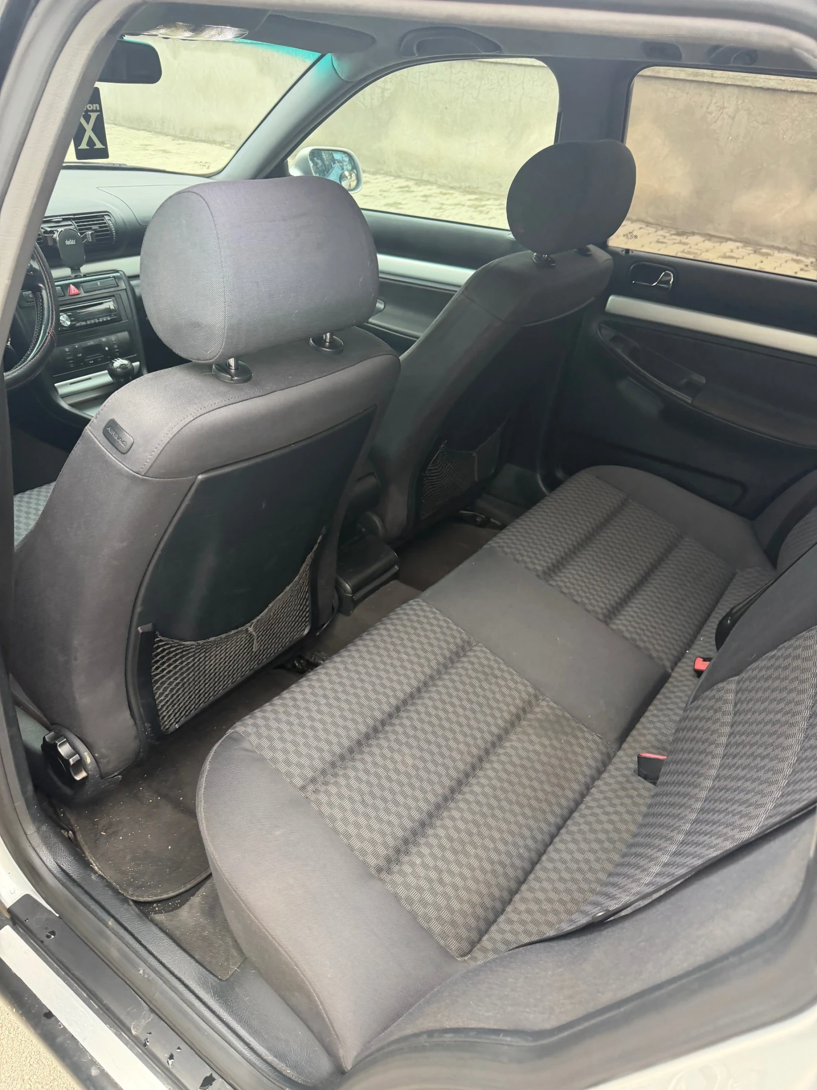 Audi A4 1.9 110КС КЛИМАТРОНИК, снимка 9 - Автомобили и джипове - 56748132