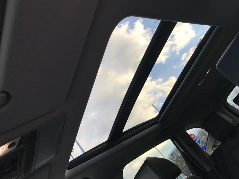 Honda Cr-v 1.5 Turbo TOURING 4X4 , снимка 8 - Автомобили и джипове - 53237378